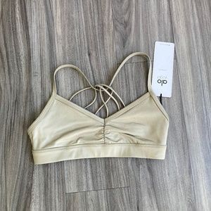 ALO sports bra in love glossy